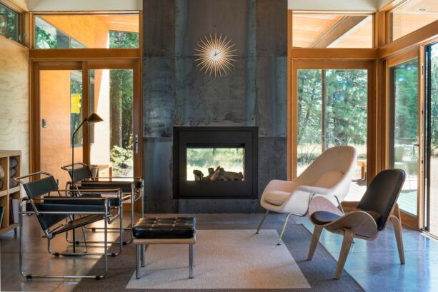 Metal Surrounds for a Sleek